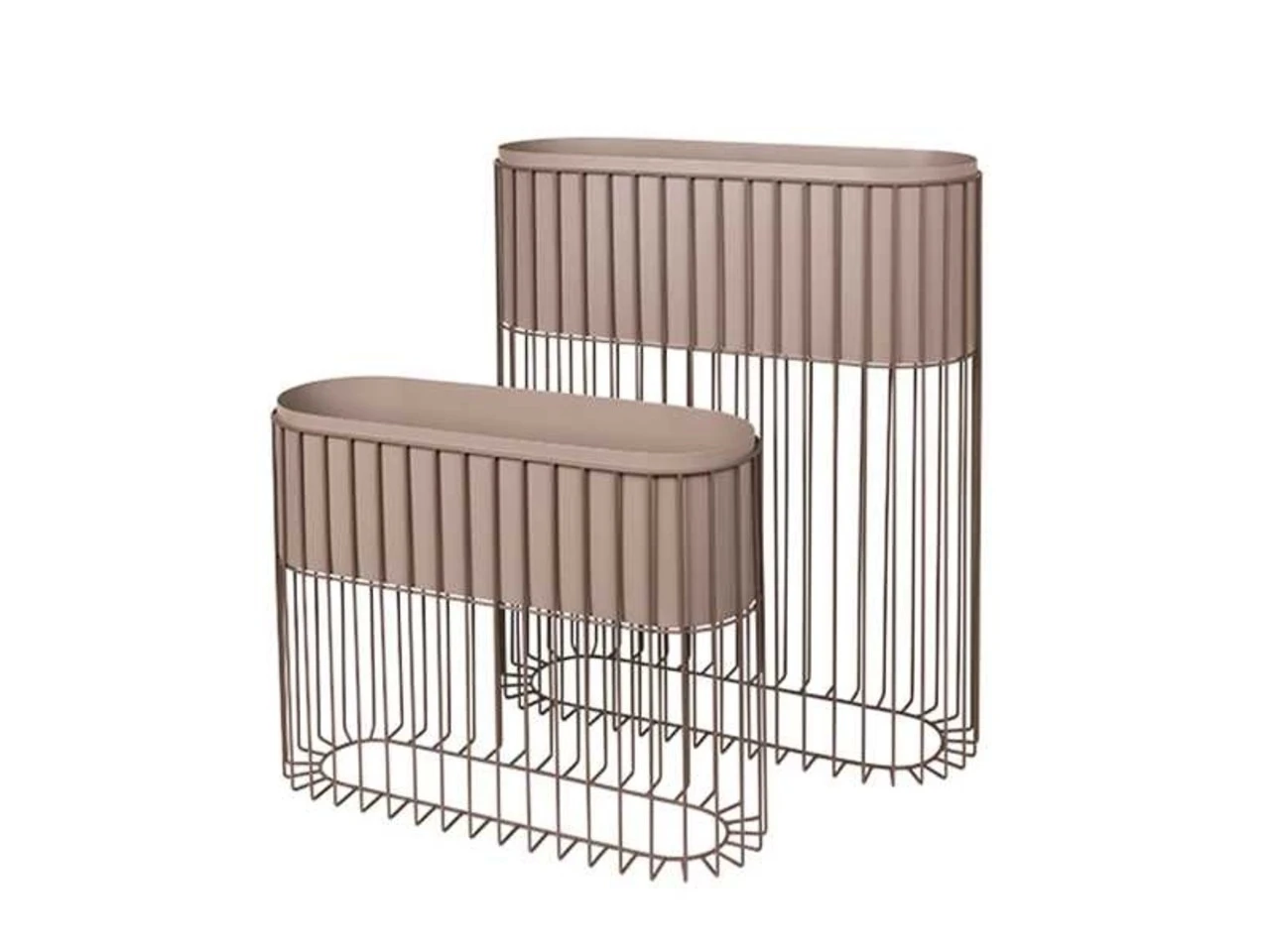 Broste Copenhagen Fenja Plantenbak Op Standaard - Taupe 1 Broste Copenhagen Fenja Plantenbak Op Standaard - Taupe