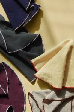 Broste Copenhagen Wilhelmina Tafelkleed Blauw - 71210221 -Decoratieve Artikelen Winkel broste copenhagen wilhelmina tafelkleed blauw 7121 3