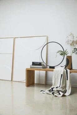 HKliving Tufted Plaid - Naturel/zwart 130x170cm 7 HKliving Tufted Plaid - Naturel/zwart 130x170cm -Decoratieve Artikelen Winkel hkliving tufted plaid naturel zwart 130x170cm 3