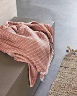 House Doctor Alice Plaid Rood - 211090104 7 House Doctor Alice Plaid Rood - 211090104 -Decoratieve Artikelen Winkel house doctor alice plaid rood 211090104 1