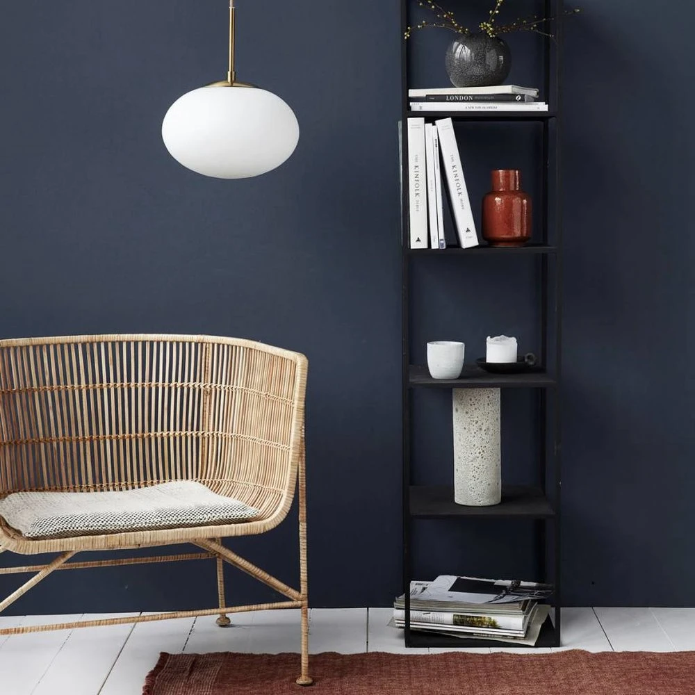 House Doctor Opal Hanglamp Messing Met Wit Glazen Kap 3 House Doctor Opal Hanglamp Messing Met Wit Glazen Kap - Afbeelding 3