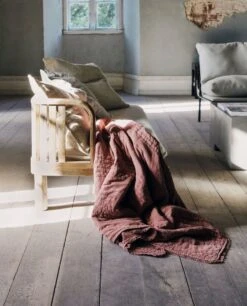 House Doctor Ruffle Plaid Dusty Berry- 261130001 6 House Doctor Ruffle Plaid Dusty Berry- 261130001 -Decoratieve Artikelen Winkel house doctor ruffle plaid dusty berry 261130001 1